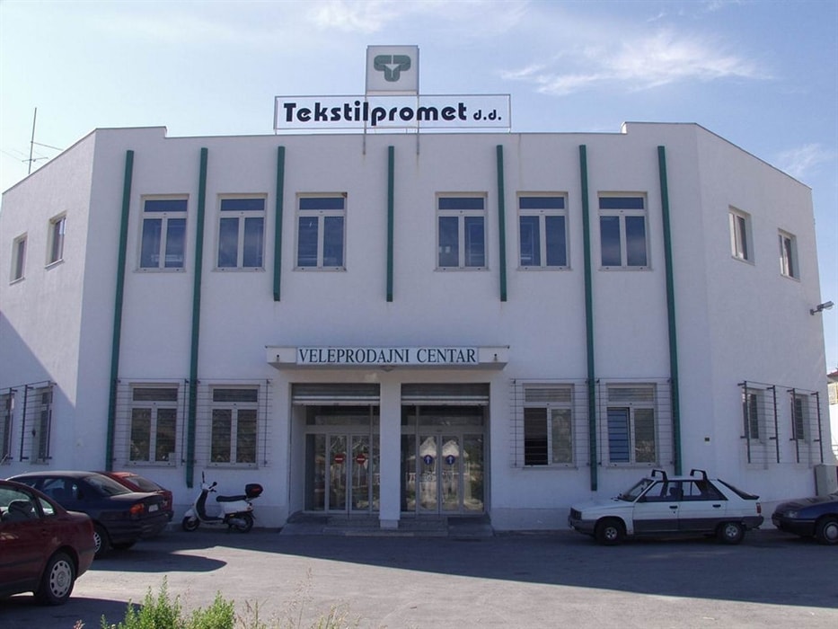 Business building Textile Trade, Split